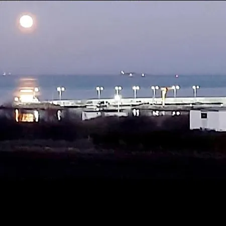 With Sea View Apartment Kraymorie
